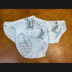 3 - Size 6 jockey bikini comfies matte and shine Modern Fit Seamfree Microfiber